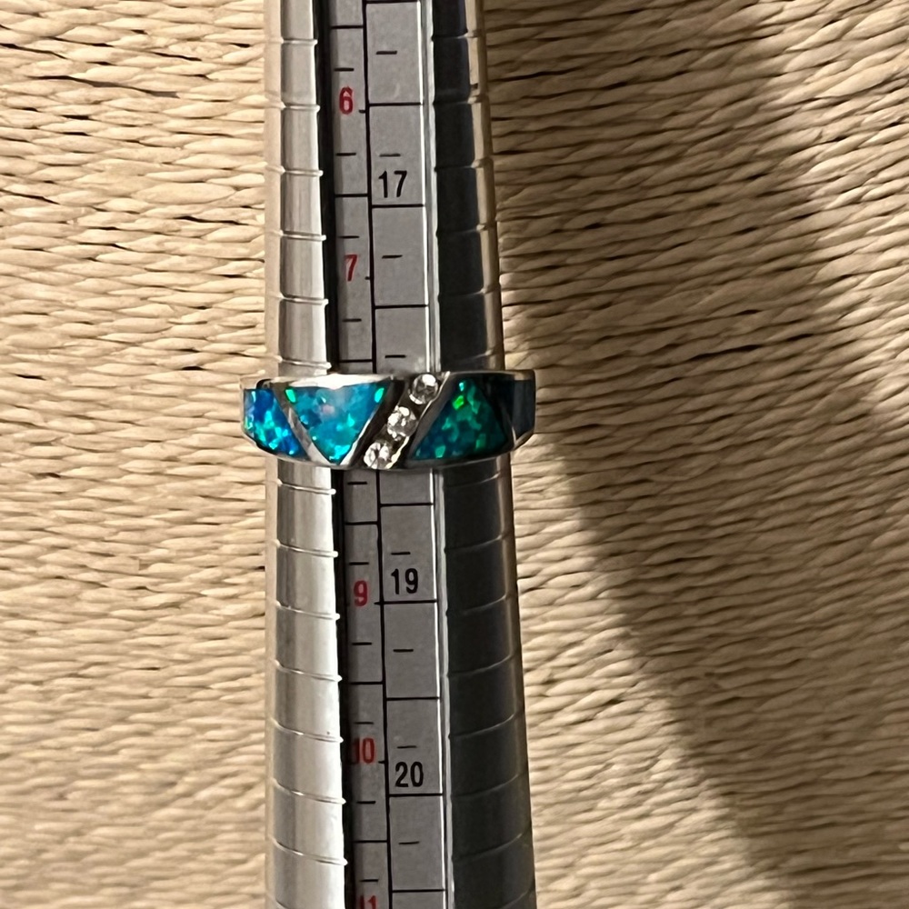 BLUE FIRE OPAL LAB GROWN STERLING SILVER WHITE ROUND TOPAZ STONE RING - Picture 12 of 13